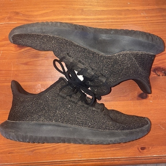 Adidas black and gold sneakers men’s size 6 - Picture 3 of 5